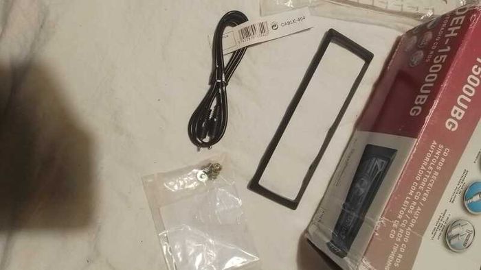 Pioneer DEH-1500UBG Fascia Surround, Single Din Fitting Cage & Instruction Manual
