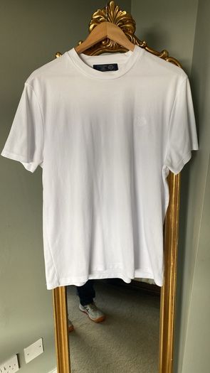 TShirt x 4