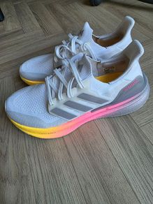 Adidas Ultraboost 5