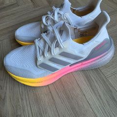 Adidas Ultraboost 5