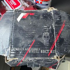 JR  bolt nuts audi/skoda/merc