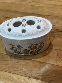 Vintage Aynsley Pembroke Potpourri Pot