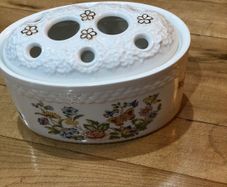 Vintage Aynsley Pembroke Potpourri Pot