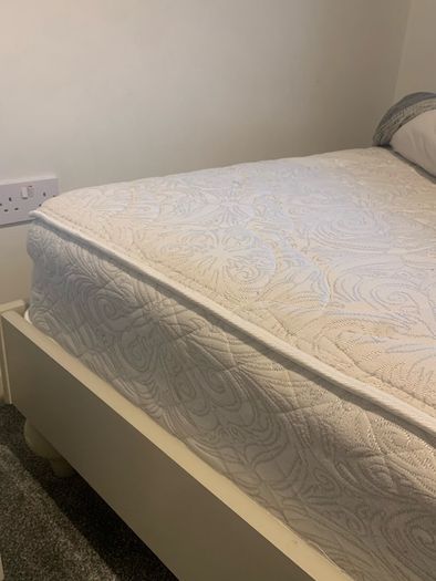 King size Bed with mattress