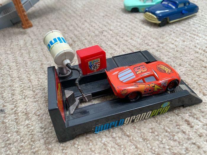 Lightning McQueen  Disney Cars Bundle