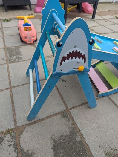 pikler style triangle climbing set