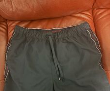 Men's Tommy Hilfiger navy shorts size L Perfect condition Postage included