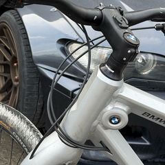 BMW Urban Bike 29 Disc Brakes Shimano Deore