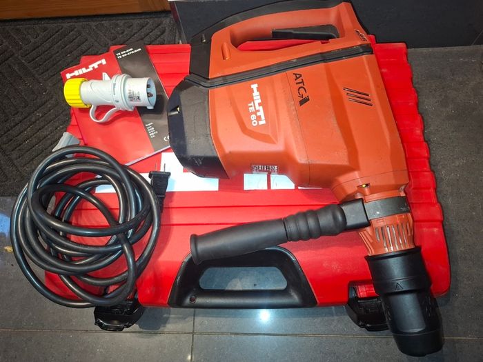 HILTI TE60 AVR ATC 110V. From Japan /warranty 6-months