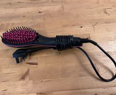 Simply Straight, Ceramic hair straightening brush