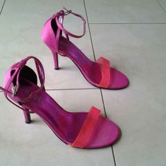Pink Strappy Sandal - Size 4.5