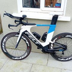 Felt IA14 Triathlon Bike Size XL (58) Zipp Wheels Included