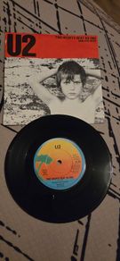 U2 Two Hearts Beat As One