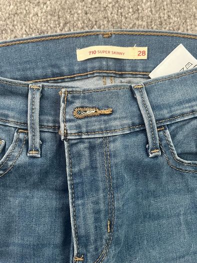 Levis Jeans