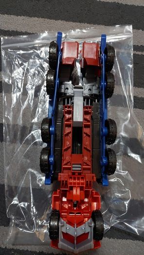 Transformer / toy / optimus