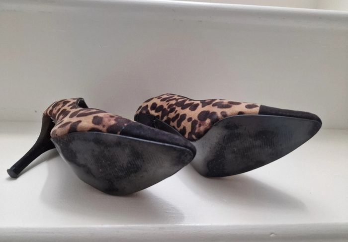 Victoria Delef leopard print high heels UK5