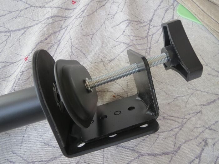 Dual Monitor Arm