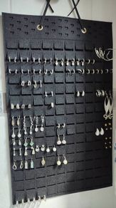 Hanging earrings storage