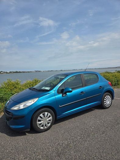 Peugeot 207 2008 - low mileage