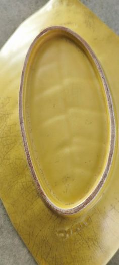 2 Different Itmes-1- Lovely Carlton Ware Foxglove Dish - Made In England - 8 1/2 Inchwide 25.00euro- 2-sylvac Pottery 29 Cm Long Yellow Leaf Plate No. 1904 8 Made In England 25.00 Euro.