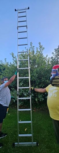 Multi purpose aluminium ladder