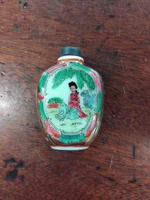 Hand Painted Chinese Snuff bottle