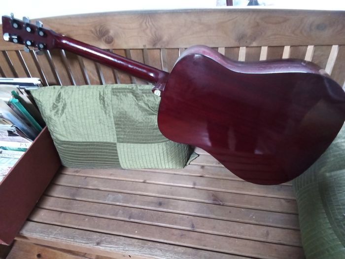 Hondo Acoustic Guitar