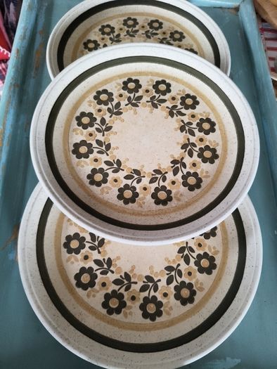 3 x Vintage Stoneware Plates