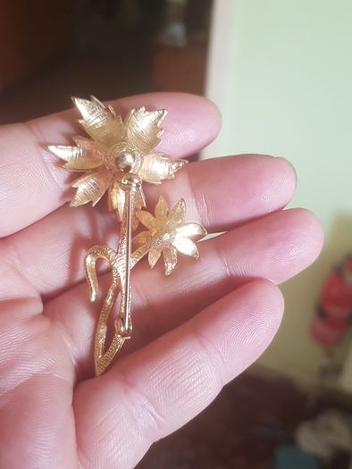 Vintage Brooch sale