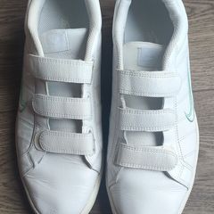 Nike Court Tradition sneakers / trainers/ shoes