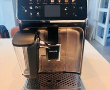 Philips 5400 Series LatteGo Fully Automatic Coffee Machine (EP5447/90) + Extras
