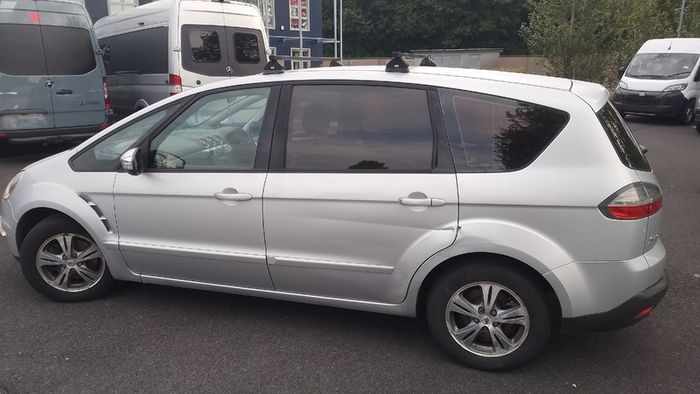 2010 Ford S-Max