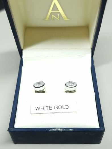 Vintage 9ct White Gold Oval CZ Stud Earrings Fully Hallmarked Dublin 375
