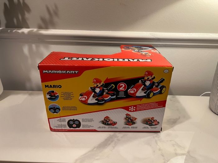 Mario Kart Anti-Gravity Mini RC Racer