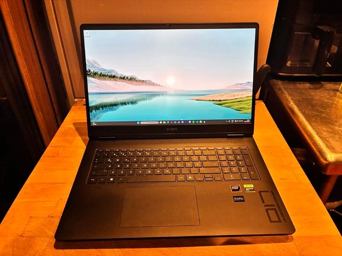 Hp Omen 17 Gaming Laptop ---- Ryzen 7 8845hs, Rtx 4060, 32gb Ram, 1tb SSD