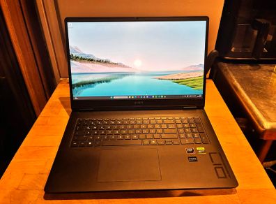 Hp Omen 17 Gaming Laptop ---- Ryzen 7 8845hs, Rtx 4060, 32gb Ram, 1tb Ssd