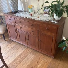 Sideboard