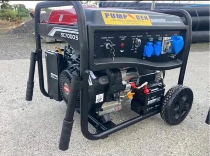 Petrol generators key start