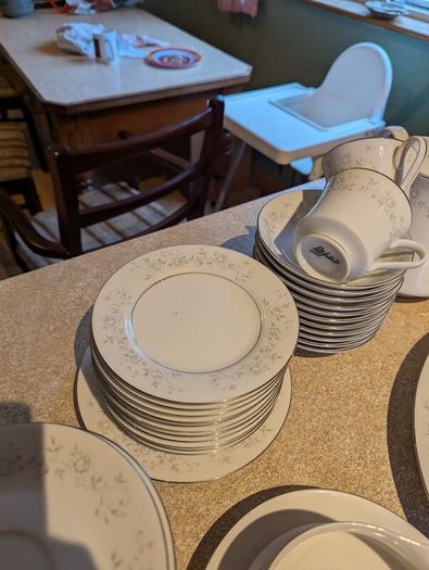 Fine China Set - Japanese Delux