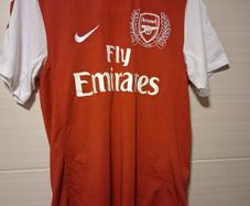Arsenal Jersey. Official Nike Arsenal Mens Home Jersey From Season 2011 / 2012. Authentic Original From The Time. Not A Modern Day Remake.