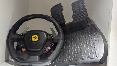 Thrustmaster T80 RW Ferrari 488 GTB Set