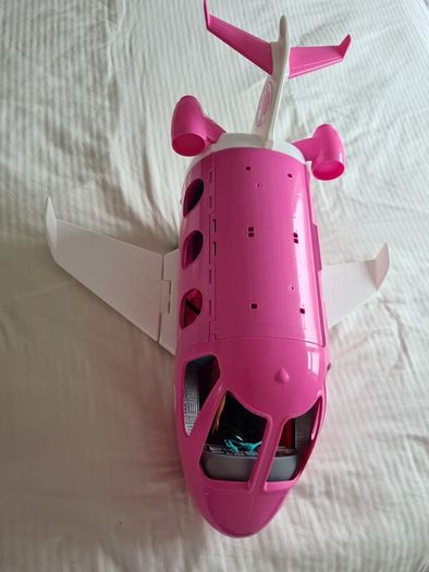 Barbie airplane and pilot Barbie