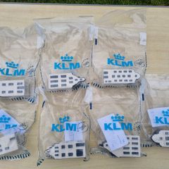 Collection of 7 porcelain miniature KLM Delft Blue houses