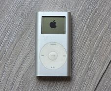 iPod Mini 1st Gen (Free Post)