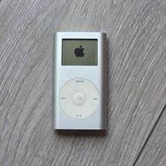 iPod Mini 1st Gen (Free Post)