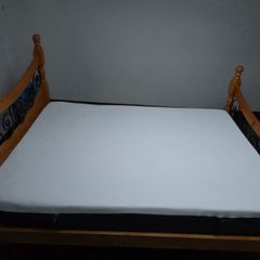 King size bed and Emma mattress