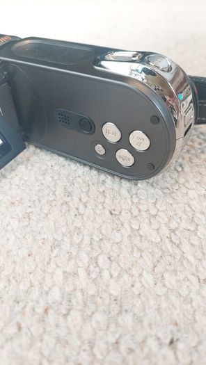 Samsung HMX-105 Camcorder