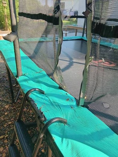 Trampoline 12 x 8