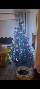 Christmas Tree 7foot with bag of decorations