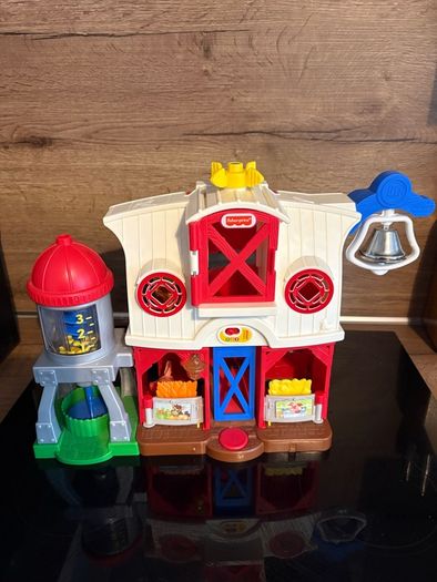 Fisher-Price Little People Playset Caring for Animals Farm